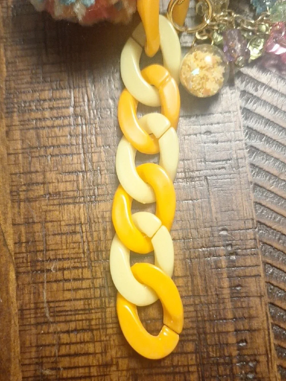 N/A cute yellow